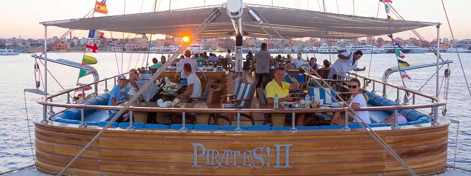 Pirates Boat excursion in Hurghada - Image 2